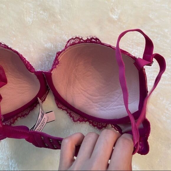 Bra by Victoria’s Secret - Picture 7 of 7